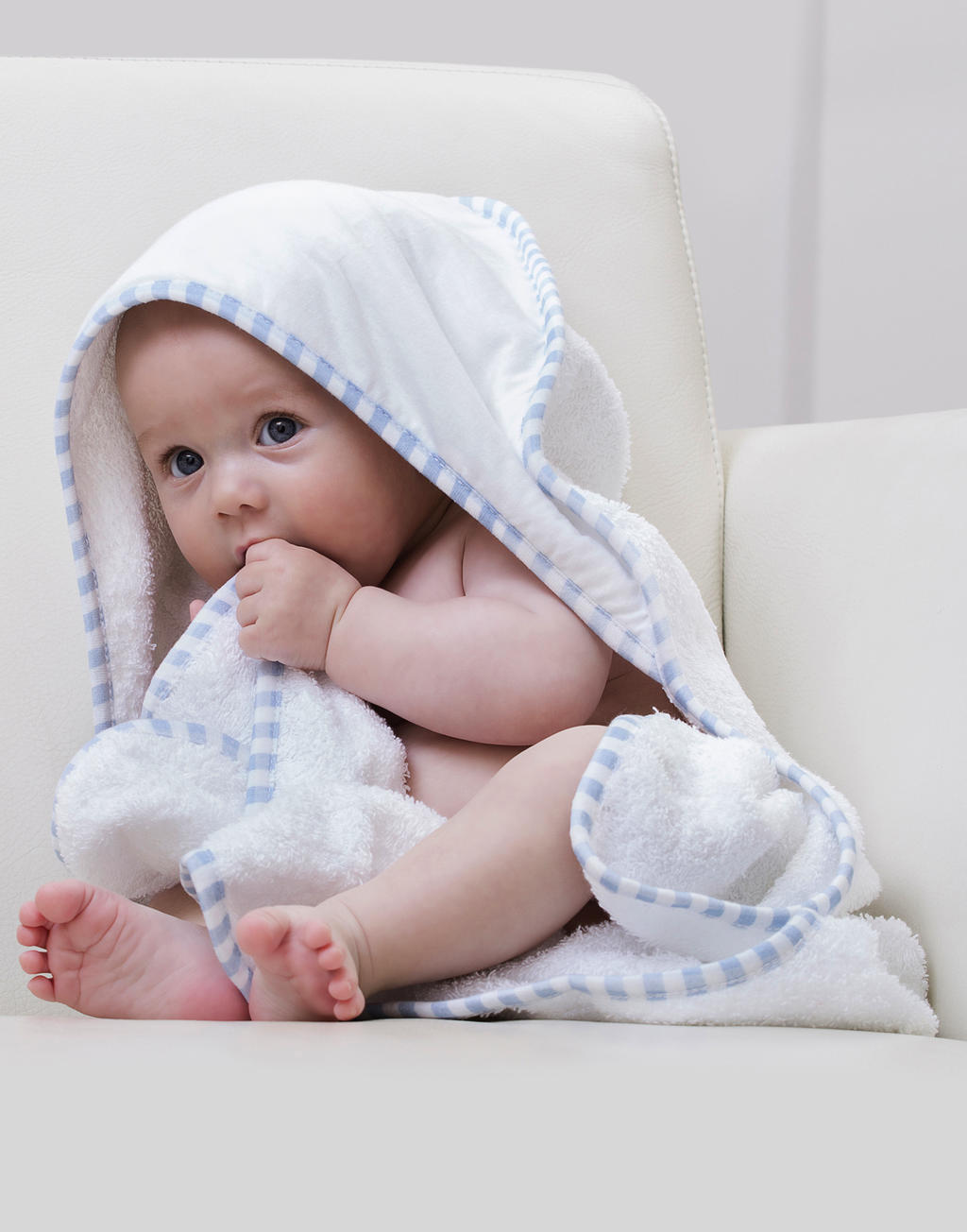 "Po" uterák s kapucnňou pre bábätká - white/baby blue